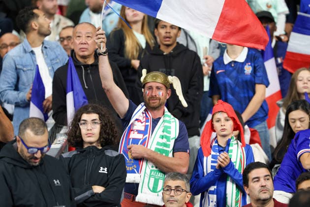 2026 27 UEFA Nations League football match between France and Italy Supporters of France during the 2026 27 UEFA Nations League football match between France and Italy on October 2, 2026, at the Stade de France in Paris. PARIGI Stadio De France Parigi Francia Copyright: xFABIOxSASSOxFabioxSassox Francia Italia2026_10_02Fabio Sasso5104