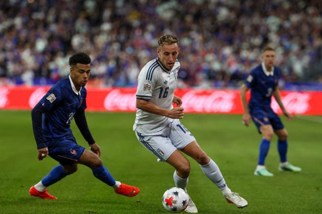 2026 27 UEFA Nations League football match between France and Italy Davide Frattesi of Italy during the 2026 27 UEFA Nations League football match between France and Italy on October 2, 2026, at the Stade de France in Paris. PARIGI Stadio De France Parigi Francia Copyright: xFABIOxSASSOxFabioxSassox Francia Italia2026_10_02Fabio Sasso5135