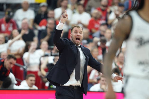 Anton Gavel, head coach of FC Bayern Basketball, gesturing; gestures, body language, facial expressions, emotions, GER; FC Bayern Basketball vs. Partizan Mozzart Bet Belgrade, basketball, EuroLeague, Matchday 3, 2026–2027 season, October 2, 2026, GER, FC Bayern Basketball vs. Partizan Mozzart Bet Belgrade, basketball, EuroLeague, Matchday 3, 2026–2027 season, October 2, 2026, Munich Copyright: xEibner-Pressefoto JennixMaulx EP_JML