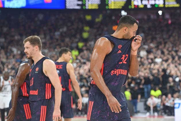 Johannes THIEMANN FCB, disappointment, frustration, disappointed, frustrated, dejected, hi Andreas OBST FCB Basketball EuroLeague, 2026–2027 season, FC Bayern Munich vs. Partizan Belgrade on October 2, 2026, S A P G A R D E N