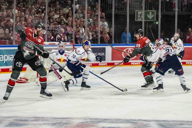 Ice Hockey: DEL, Matchday 5—Cologne Sharks vs. EHC Red Bull Munich on October 2, 2026, at the Lanxess Arena in Cologne. From left to right: Marcel Noebels (Cologne), Mathias Niederberger (Munich), Maximilian Daubner (Munich), Gregor MacLeod (Cologne), Dominik Kahun (Munich). In accordance with the regulations of the DEL (German Ice Hockey League), the publication and further use of the footage in electronic media and on devices of any kind during the game is not permitted. xDMx