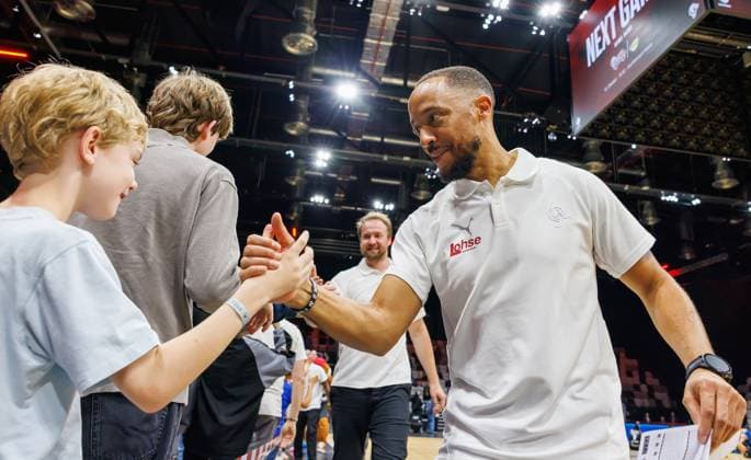 October 2, 2026 Basketball Season 2026–2027 2nd Bundesliga Pro A Matchday 2 Nuremberg Falcons Basketball Club NBC EPG Baskets Koblenz Sports photo by Zink DaMa xdaxmax Cheering and joy after the game Tim Timothy James Black Head Coach Nuremberg Falcons BC NBC high-fives fans