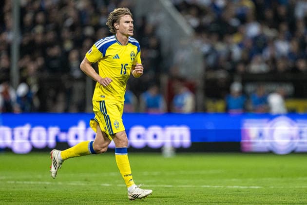 October 2, 2026: Carl Starfelt of Sweden during the Nations League soccer match between Bosnia and Herzegovina and Sweden on October 2, 2026 in Zenica. Photo by Ludvig Thunman. BILDBYRAN code LT LT0823 soccer football fotball Nations League UEFA Nations League Bosnia and Herzegovina Sweden Sweden A BBENG  Copyright: LUDVIGxTHUNMAN BB261002LT135