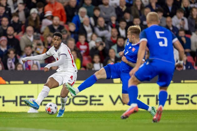 RECORD DATE NOT STATED 2nd October 2026; bet365 Stadium, Stoke-on-Trent, England; UEFA U21, U 21 Championship Qualification Football, England U21 versus Slovakia U21; Joshua Acheampong of England crosses the ball past Matej Riznic of Slovakia TimxWilliams