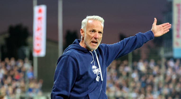 October 2, 2026, Germany, Stuttgart, Soccer, Regionalliga Südwest, SV Stuttgarter Kickers vs. Kickers Offenbach, OFC Coach Mark Zimmermann