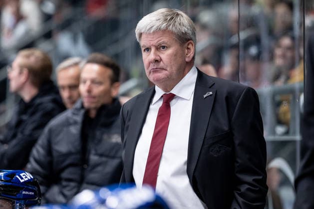 Bill Peters, Head Coach, Augsburger Panther (GER), Augsburger Panther vs. Grizzlys Wolfsburg, Ice Hockey, DEL, 2026–2027 Season, Matchday 4, October 2, 2026. Photo: HMB Media, Heike Feiner Copyright: HMBxMedia HeikexFeiner