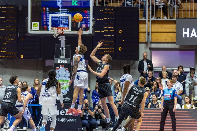 Rebound by Booker Coplin, HAKRO Merlins Crailsheim; 6 by Creighton Bryan and William Morisch, Tigers Tübingen; 24 missed by Nico Santana Mojica, Tigers Tübingen; 10 by Courtney Alexander, HAKRO Merlins Crailsheim; 02 Peyton Kennedy Gerald, HAKRO Merlins Crailsheim, 13 Isaac Haney, Tigers Tübingen, 11, GER, HAKRO Merlins Crailsheim vs. Tigers Tübingen, Basketball, 2nd Basketball Bundesliga, Pro A, Matchday 02, 2026–2027 season, October 2, 2026, GER, HAKRO Merlins Crailsheim vs. Tigers Tübingen, Basketball, 2nd Basketball Bundesliga, Pro A, Matchday 2, 2026–2027 Season, October 2, 2026, Ilshofen Copyright: xEibner-Pressefoto JanixPlessx EP_JPL