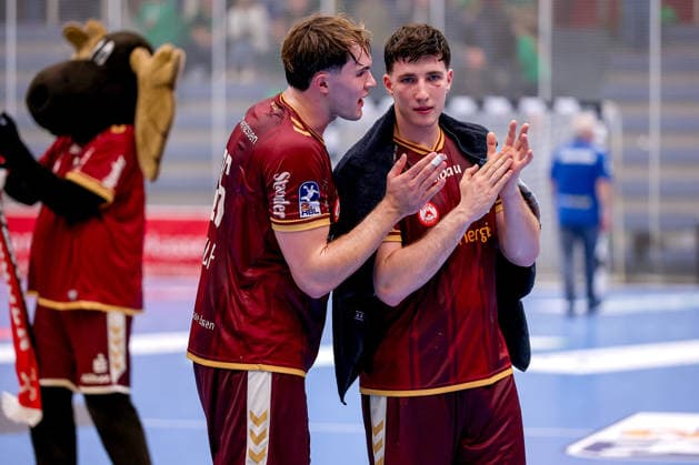 October 2, 2026, Matchday 6 of the 2nd Handball Bundesliga, TuSEM Essen vs. SC DHfK Leipzig. Disappointed faces after the loss to Leipzig. Tom Wolf, TUSEM Essen 26, next to Valentin Willner, TUSEM Essen 05, NRW, Germany