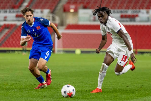 RECORD DATE NOT STATED 2nd October 2026; bet365 Stadium, Stoke-on-Trent, England; UEFA U21, U 21 Championship Qualification Football, England U21 versus Slovakia U21; Tyrique George of England under pressure from Hugo Pavek of Slovakia TimxWilliams