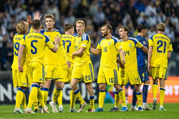 261002 Viktor Gyökeres of Sweden celebrates with teammates after the 0–1 victory during the Nations League soccer match between Bosnia and Herzegovina and Sweden on October 2, 2026 in Zenica. Photo by Ludvig Thunman, BILDBYRAN. Code: LT LT0823. soccer, football, fotball, Nations League, UEFA Nations League, Bosnia and Herzegovina, Sweden, Sweden A, BBENG, celebration Copyright: LUDVIGxTHUNMAN BB261002LT172