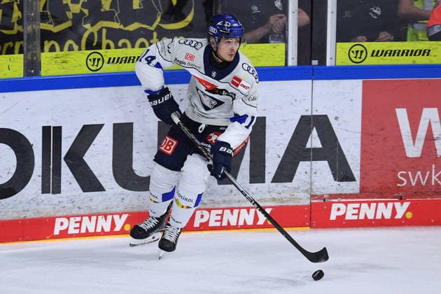 Ice Hockey: DEL Matchday 5—Krefeld Pinguine vs. ERC Ingolstadt on October 2, 2026, at the Yayla Arena in Krefeld. Emil Kvernmo, Wasenden, Ingolstadt. In accordance with the guidelines of the DEL (German Ice Hockey League), the publication and further use of the footage in electronic media and on devices of any kind is not permitted while the game is in progress xRx