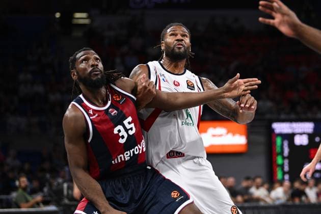 Kenneth Faried, Devin Booker Kosner Baskonia Vitoria-Gasteiz - Armani Olimpia Milano EuroLeague 2026-27 Vitoria-Gasteiz, 02 10 2026 Foto M.Ceretti Ciamillo-Castoria Vitoria-Gasteiz  Copyright: xMassimoxCerettix