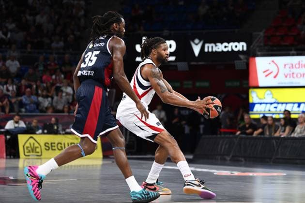 Devin Booker Kosner Baskonia Vitoria-Gasteiz - Armani Olimpia Milano EuroLeague 2026-27 Vitoria-Gasteiz, 02 10 2026 Foto M.Ceretti Ciamillo-Castoria Vitoria-Gasteiz  Copyright: xMassimoxCerettix