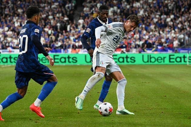 IPA89232451 - Sebastiano Esposito (Italy) against Ousmane Dembélé (France) during the France vs. Italy UEFA Nations League soccer match in Paris, France, on October 2, 2026  Copyright: xPasqualexGolia IPAxSportx xx IPA89232451