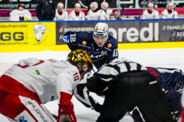 Matthew Struthers, Ravensburg Towerstars, 12, GER, Ravensburg Towerstars vs. EC Bad Nauheim, Ice Hockey, DEL2 Regular Season, Matchday 5, 2026–2027 Season, October 2, 2026, GER, Ravensburg Towerstars vs. EC Bad Nauheim, Ice Hockey, DEL2 Regular Season, Matchday 5, 2026–2027 Season, October 2, 2026, Ravensburg Copyright: xEibner-Pressefoto MaximilianxRistx EP_MRT