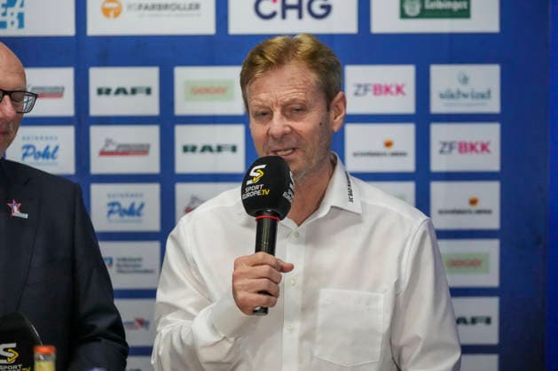 Kevin Gaudet, EC Bad Nauheim, Head Coach, GER, Ravensburg Towerstars vs. EC Bad Nauheim, Ice Hockey, DEL2 Regular Season, Matchday 5, 2026–2027 Season, October 2, 2026, GER, Ravensburg Towerstars vs. EC Bad Nauheim, Ice Hockey, DEL2 Regular Season, Matchday 5, 2026–2027 Season, October 2, 2026, Ravensburg Copyright: xEibner-Pressefoto MaximilianxRistx EP_MRT