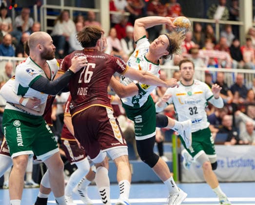 Blaer Hinriksson of SC DHfK Leipzig, No. 24, shoots at the goal (GER), TuSEM Essen vs. SC DHfK Leipzig, 2nd Handball Bundesliga, Matchday 6, 2026–27 season, Sporthalle am Hallo, Essen, October 2, 2026 TuSEM Essen vs. SC DHfK Leipzig, 2nd Handball Bundesliga, Matchday 6, 2026–27 season, October 2, 2026 Essen Copyright: xEibner-Pressefoto ScottxColemanx EP_SCN