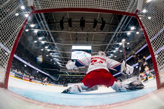 October 2, 2026, Porza, Corner Arena, NL HC Lugano vs. SC Rapperswil-Jona Lakers 74; Goaltender Ivars Punnenovs; The Lakers can t make the saves; Porza Corner Arena, Ticino, Switzerland Copyright: xJustPictures.ch JarixPestelaccix jp-en-JaPe-_DSC2836