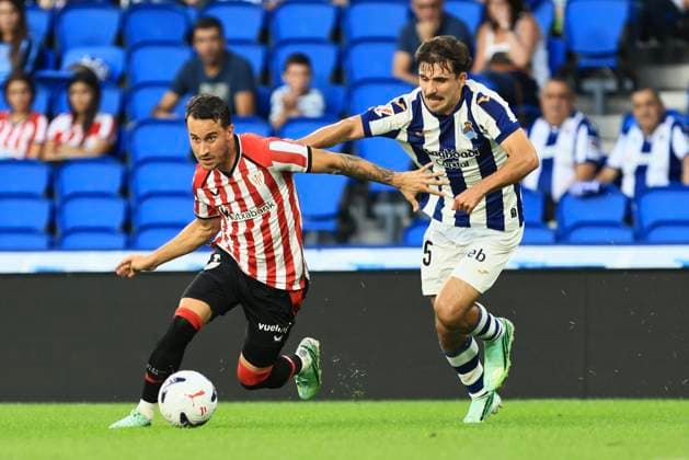 ESP Euskal Herria Txapela Real Sociedad Atlético Madrid Alejandro Berenguer Remiro of Athletic and Igor Zubeldia Elorza of Real Sociedad during the Euskal Herria Txapela 2026-27 friendly match between Real Sociedad and Atlético Madrid, played at Anoeta Stadium in Gipuzkoa on September 14, 2026, in Spain. Spanish Soccer Copyright: xAgenciaxLOFx