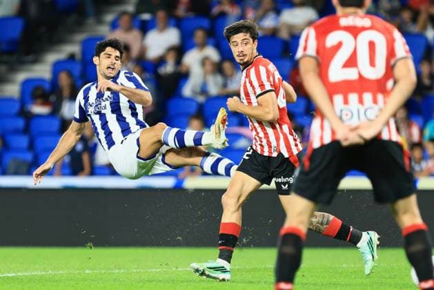 ESP Euskal Herria Txapela Real Sociedad Atlético Madrid Gonçalo Guedes of Real Sociedad during the friendly match Euskal Herria Txapela 2026 27 between Real Sociedad and Atlético Madrid, played at Anoeta Stadium in Gipuzkoa on September 14, 2026 in Spain. Spanish Soccer Copyright: xAgenciaxLOFx