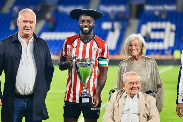 ESP Euskal Herria Txapela: Real Sociedad vs. Atlético Madrid; Athletic Club wins the match and the Euskal Herria trophy, And Athletic’s Inaki Williams receives the trophy while wearing the txapela during the friendly match for the 2026–27 Euskal Herria Txapela between Real Sociedad and Atlético Madrid, played at Anoeta Stadium in Gipuzkoa on September 14, 2026, in Spain. Spanish Soccer Copyright: xAgenciaxLOFx