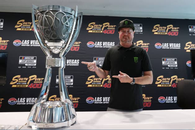 LAS VEGAS, CA - OCTOBER 02: Former driver Kurt Busch poses with his brother Kyle Busch™s 2019 Monster Energy NASCAR, Motorsport, USA Cup Champion Driver trophy prior to the South Point 400 NASCAR Cup Series Playoffs race, on October 2, 2026, at Las Vegas Motor Speedway in Las Vegas, NV. (Photo by Marc Sanchez LVMS Icon Sportswire) AUTO: JUN 28 NASCAR Kyle Busch Trophy EDITORIAL USE ONLY Icon14426100201594