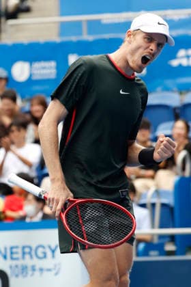 October 3, 2026, Tokyo, Japan: Denis Shapovalov (Canada) reacts against Alejandro Tabilo (Chile) during their Round of 16 match at the Kinoshita Group Japan Open Tennis Championships at Ariake Colosseum in Tokyo. The tournament runs from September 29 to October 6. Shapovalov won 7-5, 3-6, 6-4. Tokyo Japan - ZUMAm191 20261003_aap_m191_018 Copyright: xRodrigoxReyesxMarinx
