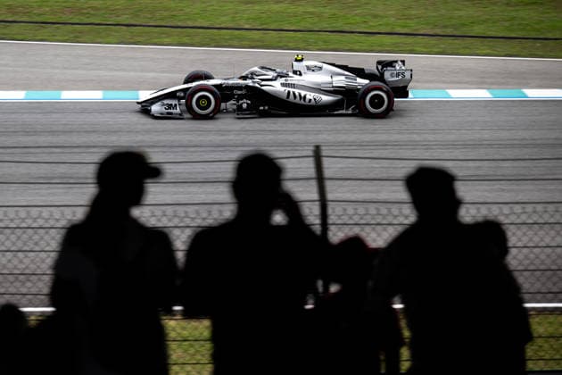 F1 - BAHRAIN GRAND PRIX IN MALAYSIA 2026 77 BOTTAS Valtteri (fin), Cadillac F1 Team MAC-26, action during the 2026 Formula 1 Bahrain Grand Prix in Malaysia, 16th round of the 2026 Formula One World Championship, WM, Weltmeisterschaft from October 2 to 4, 2026 on the Sepang International Circuit, in Sepang, Malaysia - SepangMalaysia  Copyright: xALBERTOxVIMERCATIx