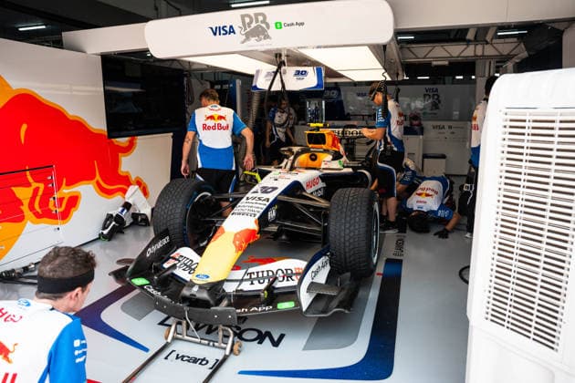 Formula 1 Gulf Air Bahrain Grand Prix in Malaysia 2026 Levi Erb OVERTAKE MAXPPP - Sepang 03 10 2026 30 LAWSON Liam (nzl), Visa Cash App Racing Bulls Formula One Team, action at the Formula 1 Gulf Air Bahrain Grand Prix 2026 in Malaysia, the 15th round of the 2026 FIA Formula 1 World Championship, WM, Weltmeisterschaft at the Sepang International circuit, from 1 to 4 October 2026 Sepang Sepang International Circuit Malaysia  Copyright: xOVERTAKE MAXPPPxLevixErbx OVT202610033864 OVT202610033864