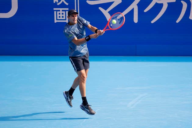 October 3, 2026, Tokyo, Japan: Matteo Arnaldi (Italy) returns a shot against Carlos Alcaraz (Spain) during their Round of 16 match at the Kinoshita Group Japan Open Tennis Championships at Ariake Colosseum in Tokyo. The tournament runs from September 29 to October 6. Alcaraz won 7-6(6), 6-1. Tokyo Japan - ZUMAm191 20261003_aap_m191_047 Copyright: xRodrigoxReyesxMarinx