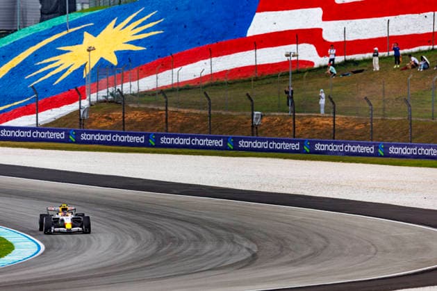 RECORD DATE NOT STATED 3rd October 2026; Sepang IC, Kuala Lumpur, Malaysia; Formula 1, Bahrain Grand Prix, Qualifying Day; Liam Lawson (30) of New Zealand and Visa Cash App Racing Bulls Formula One Team during Free Practice 3 at the Bahrain Grand Prix StephenxBlackberry