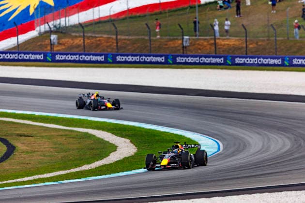 RECORD DATE NOT STATED 3rd October 2026; Sepang IC, Kuala Lumpur, Malaysia; Formula 1, Bahrain Grand Prix, Qualifying Day; Oracle Red Bull Racing driver Max Verstappen of Netherlands, Oracle Red Bull Racing driver Isack Hadjar of France during free practice 3 at the Bahrain Grand Prix StephenxBlackberry