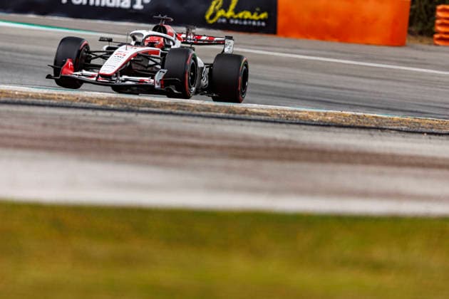 RECORD DATE NOT STATED 3rd October 2026; Sepang IC, Kuala Lumpur, Malaysia; Formula 1, Bahrain Grand Prix, Qualifying Day; Esteban Ocon (31) of France and TGR Haas F1 Team during Free Practice 3 at the Bahrain Grand Prix StephenxBlackberry