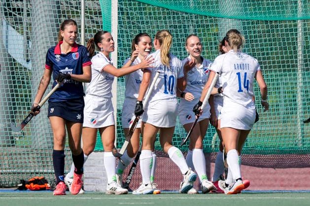 Players from Mannheimer HC (MHC) celebrate the 1-0 goal; celebration, goal celebration, scoring a goal, celebrating the goal, goal, celebration, celebrating the goal, joy, happiness, happy, optimistic, positive, game scene, highlight, action, October 3, 2026, Mannheim, Germany, hockey, 1st Bundesliga, women’s, Mannheimer HC, Berliner HC xozx