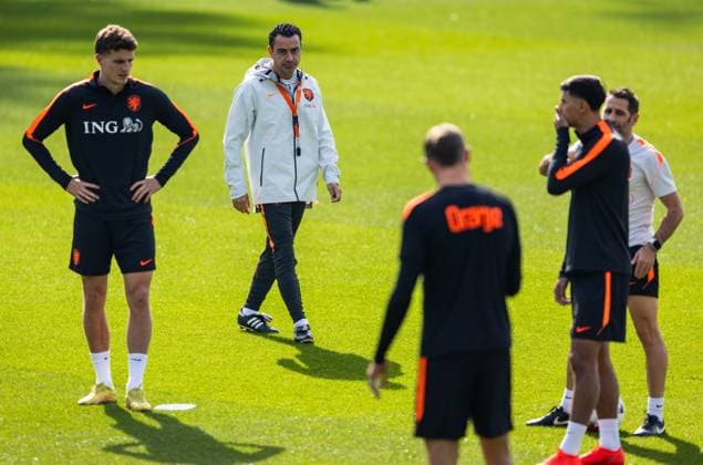 ZEIST - National coach Xavi Hernandez during a training session in preparation for the Nations League matches against Serbia. SONNY LENSEN ANP xVIxANPxSportx xxANPxIVx 571373726 originalFilename: 571373726.jpg
