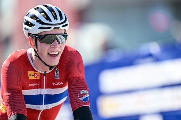Norway s Elias Dybing celebrates as he crosses the finish line to win the Men juniors Road Race race (110,5 km) at the cycling UEC Road European Championships, in Ljubljana, Slovenia Saturday 3 October 2026. The UEC Road European Championships are taking place from 02 to 07 October in Ljubljana, Slovenia. DAVIDxPINTENS  x188606438x