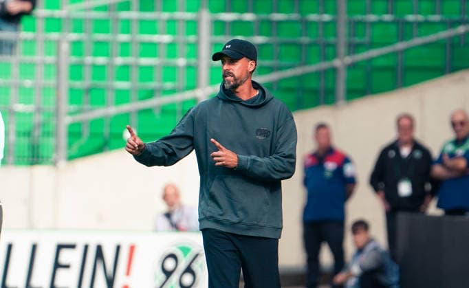 Germany Soccer Friendly Matches Clubs 2026 2027, Friendly Match Hannover 96 vs. SC Verl Heinz von Heiden Arena Hannover Gestures, Body Language, Emotion Sandro Wagner, Coach of Hannover 96 Copyright: xAymanxAlahmedx