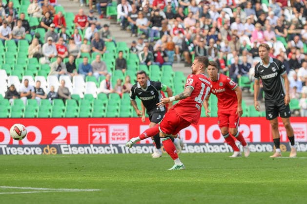 October 3, 2026, xtgx, Soccer Friendly Match, Hannover 96 vs. SC Verl, from left: Marcel Hartel (Hannover) scores a goal, shoots, goal scorer, scores a goal, goal, scores the goal 1–0 penalty kick DFL DFB REGULATIONS PROHIBIT ANY USE OF PHOTOGRAPHS as IMAGE SEQUENCES and or QUASI-VIDEO Hannover