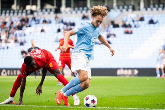 October 3, 2026: Anton Höög of Malmö FF and Lamine Sadio of FC Nordsjälland during the friendly match between Malmö FF and FC Nordsjälland on October 3, 2026 in Malmö. Photo by Avdo Bilkanovic, BILDBYRAN COP 115 AB0391. soccer, football, fotball, practice match, friendly match, Malmö FF, FC Nordsjälland, bbeng  Copyright: AVDOxBILKANOVIC BB261003AB022