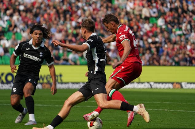 Germany Soccer Friendly Matches 2026–2027, Friendly Match: Hannover 96 vs. SC Verl at Heinz von Heiden Arena in Hannover; Scoring Chance by Benedikt Pichler (Hannover 96), 11 Copyright: xAymanxAlahmedx