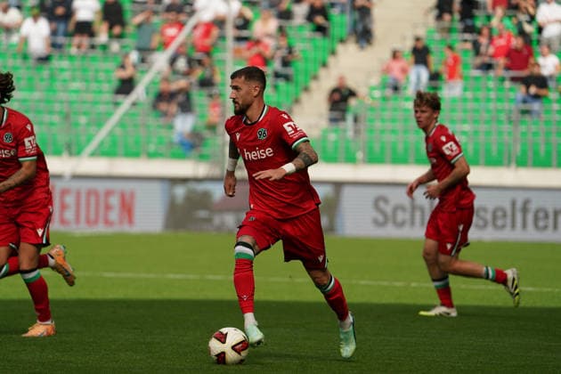 Germany Soccer Exhibition Matches Clubs 2026 2027, Friendly Match Hannover 96 vs. SC Verl at Heinz von Heiden Arena in Hannover; Marcel Hartel of Hannover 96, 10 Copyright: xAymanxAlahmedx