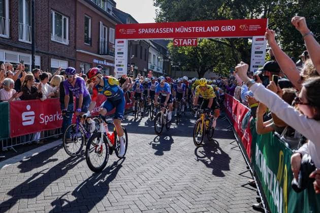 Cycling: UCI ProSeries Men s Elite 20 Sparkassen Münsterland Giro on October 3, 2026. Luke Durbridge of Team Jayco AlUla (left), Maximilian Richard Walscheid of Lidl Trek (right) at the start xJRx