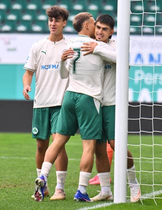 October 3, 2026 Soccer Season 2026–2027 Bavarian Regional League Matchday 12 SpVgg Greuther Fürth Fürth II U23 Kleeblatt FC Bayern Munich II FCB xwoxzix Goal celebration Cheering Joy after a goal Goal Shot on goal to 1–0 by Aaron Keller 17, SpVgg Greuther Fürth II