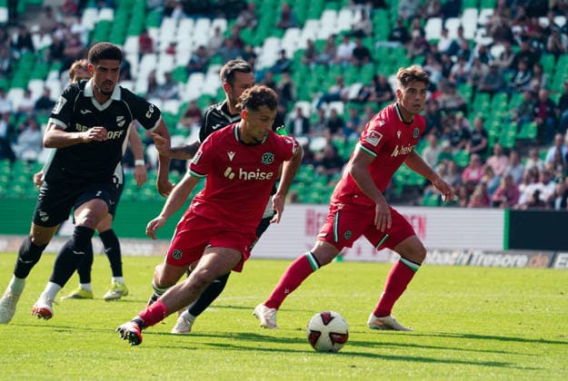 Germany Soccer Friendly Matches 2026–2027, Friendly Match: Hannover 96 vs. SC Verl at Heinz von Heiden Arena in Hannover; Scoring Chance by Taycan Etcibasi (Hannover 96), 28 Copyright: xAymanxAlahmedx