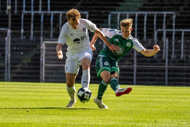 October 3, 2026, xdaymx, Regional League Southwest Soccer, FC 08 Homburg vs. SG Barockstadt Fulda Lehnerz: Moritz Dittmann (SG Barockstadt Fulda Lehnerz) and Jan Erik Eichhorn (FC 08 Homburg) in a one-on-one battle in Homburg