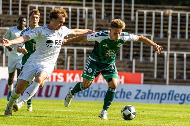 October 3, 2026, xdaymx, Regional League Southwest Soccer, FC 08 Homburg vs. SG Barockstadt Fulda Lehnerz: Moritz Dittmann (SG Barockstadt Fulda Lehnerz) and Jan Erik Eichhorn (FC 08 Homburg) in a tackle; Homburg