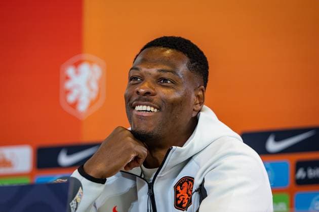 ZEIST - Denzel Dumfries during a press conference, PK, Pressekonferenz at the KNVB Campus in preparation for the Nations League match against Serbia. SONNY LENSEN ANP xVIxANPxSportx xxANPxIVx 571380390 originalFilename: 571380390.jpg