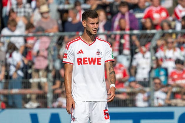 Tom Krauss, 1 FC Cologne, 05, watches the match between FC Viktoria Cologne and FC Hansa Rostock, soccer, 3. Liga, Matchday 05, 2026–2027 season, September 11, 2026 DFL DFB regulations prohibit any use of photographs as image sequences and or quasi-video: FC Viktoria Cologne vs. FC Hansa Rostock, soccer, 3. Liga, Matchday 5, 2026–2027 season, September 11, 2026, Cologne Copyright: xEibner-Pressefoto ThomasxHaeslerx EP_THR