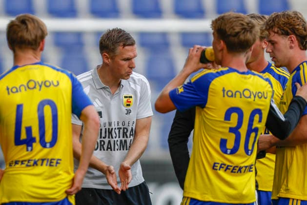 October 3, 2026, Stadionplein, Leeuwarden, GER, Friendly Match: SV Meppen vs. SC Cambuur, Coach Johan Plat. DFL REGULATIONS PROHIBIT ANY USE OF PHOTOGRAPHS AS IMAGE SEQUENCES AND OR QUASI-VIDEO. Leeuwarden, Friesland, Netherlands, Stadionplein