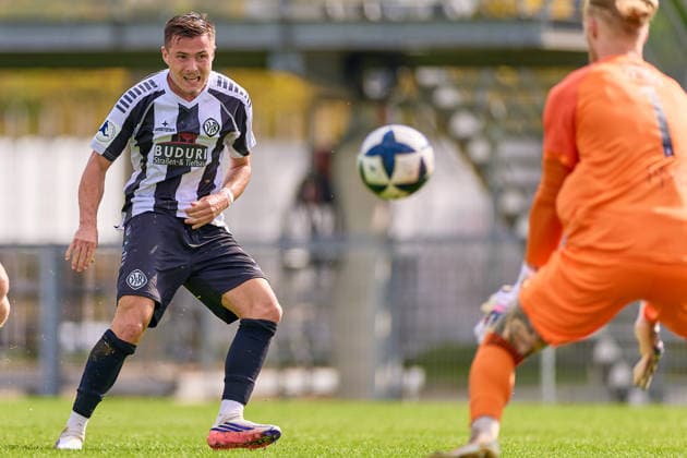 Shot on goal by Michael Kleinschrodt (VfR Aalen), 09; Lucas Becker (FSV Frankfurt), 01 GER; VfR Aalen vs. FSV Frankfurt, soccer, Regionalliga Southwest Men, Matchday 10, 2026–2027 season, October 3, 2026 GER, VfR Aalen vs. FSV Frankfurt, soccer, Regionalliga Southwest Men, Matchday 10, 2026–2027 season, October 3, 2026 Aalen Copyright: xEibner-Pressefoto GeraldxOelze-dexStoppanyx EP_ODS